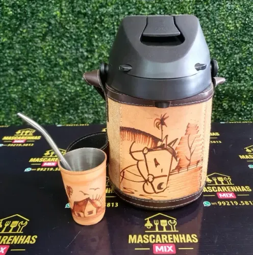 Garrafa Térmica 2.5L Com Copo Revestida em Couro Cod: 0128