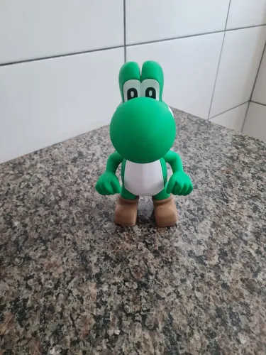 Boneco grande yoshi