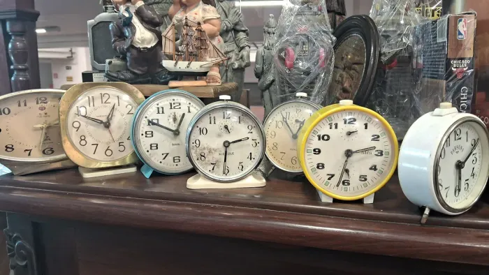 Relógios antigos despertador so 3 funcionando para decoração