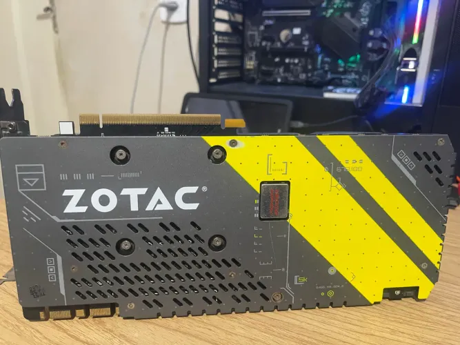 GTX 1080 8GB ZOTAC AMP! EDITION