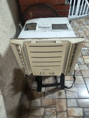Ar condicionado Springer 7500 127 volts