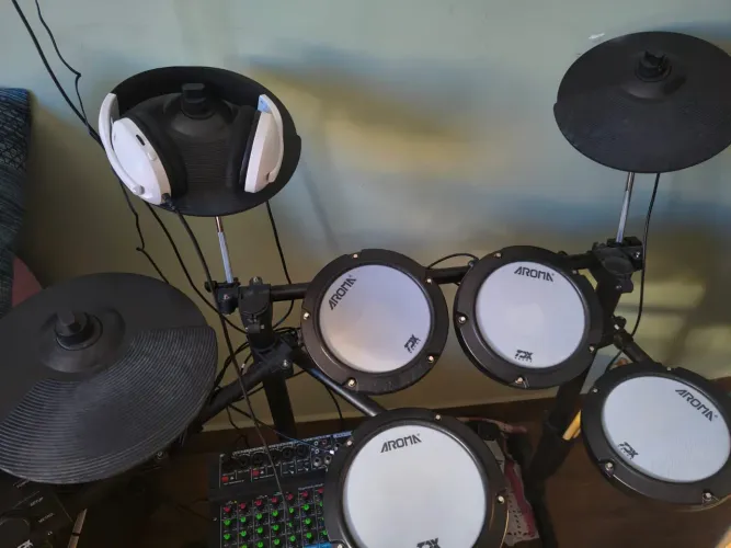 Bateria Eletrônica Aroma TDX18