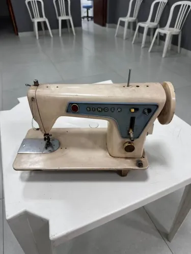 máquina de MAQUINA DE COSTURA SINGER 237 FASHION MATE