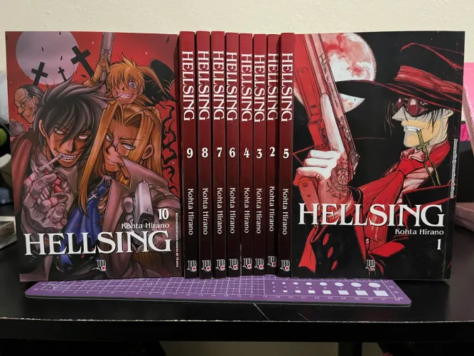 Mangá Hellsing Especial - Coleção Completa - 10 Volumes