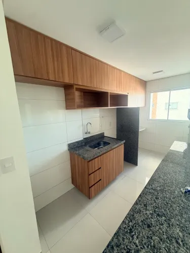 ALUGO APARTAMENTO 3 quartos sendo 1 suíte, varanda - Cristo Rei