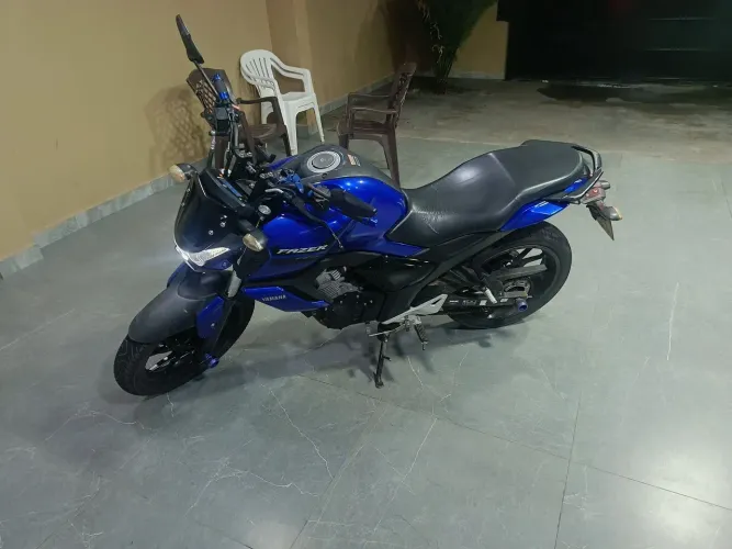 Vendo Fz15 único dono