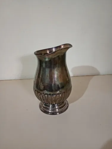Jarra antiga de Prata