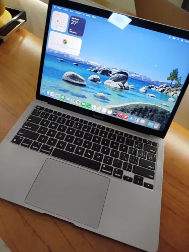 MacBook M1 8gb SSD 256gb Muito novo com caixa 