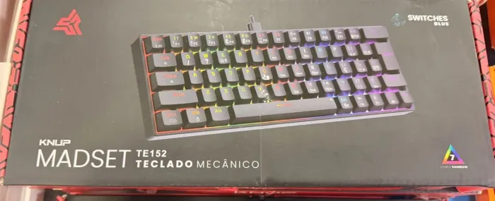TECLADO MECÂNICO 