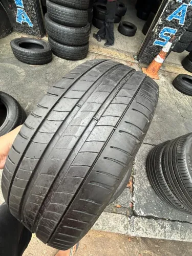Pneu 215/55/17 michelin primacy 3 por 250,00 cada