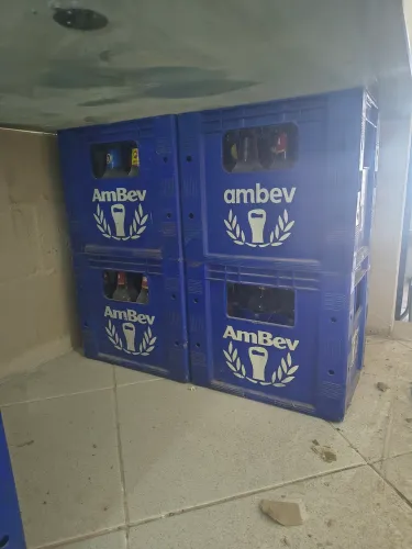 Caixas de cerveja AmBev