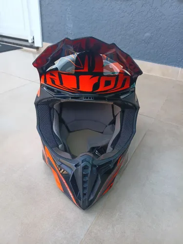 Capacete Airoh