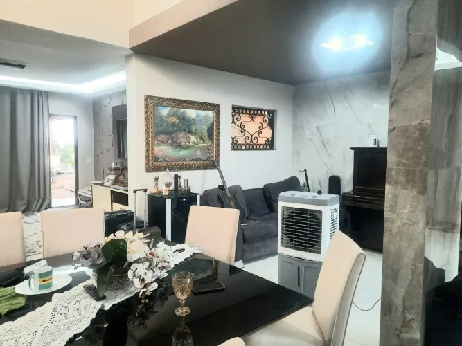 Amplo Sobrado | 360m² | Energia Solar no Jardim Primavera Próximo ao Jardim Cuiabá