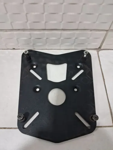 Suporte pra baú pra honda PCX