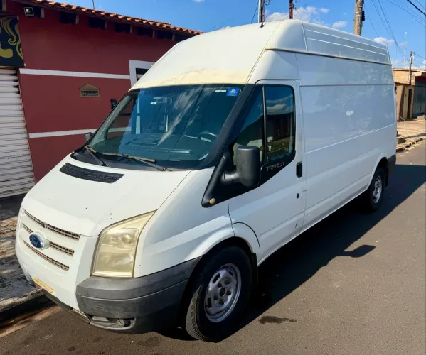 Ford Transit Furgão 2.2 Tdci Longa Diesel 2013