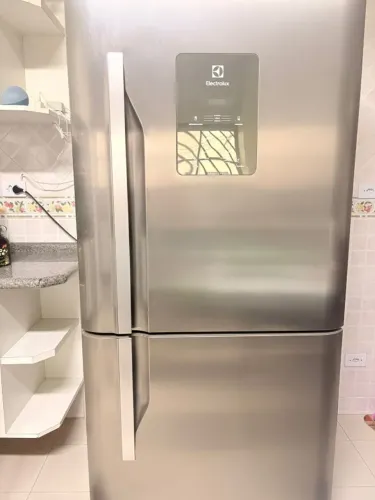 GELADEIRA ELECTROLUX DB84X FROST FREE INOX 598L - SEMINOVA - 127V