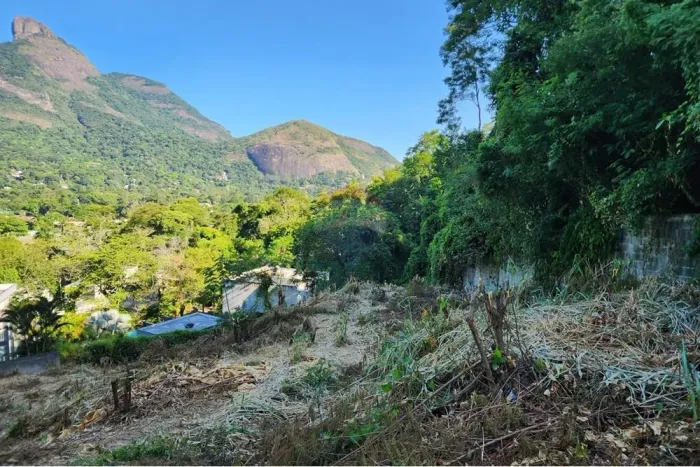 Terreno à Venda no Condomínio Reserva do Itanhangá - Barra da Tijuca- Rio de Janeiro