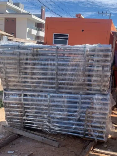 Escoras Metálicas NOVAS Lacradas - Lote 1.300un - Direto de Fábrica