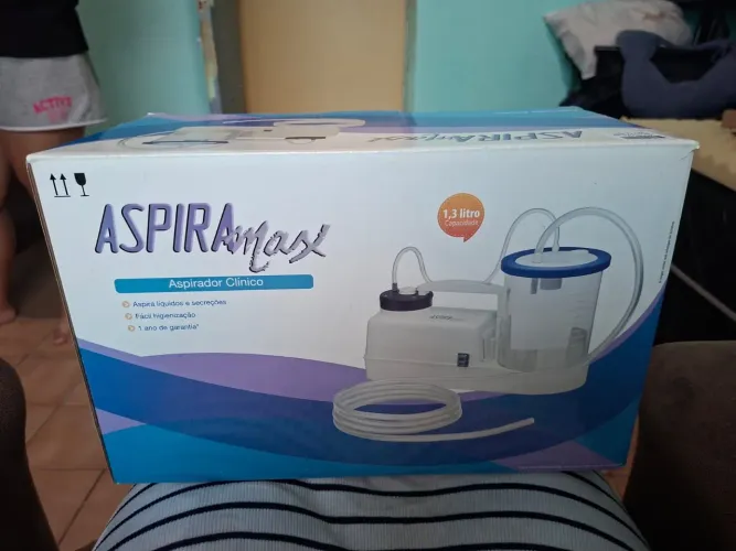 VENDO ESSE ASPIRADOR CLÍNICO