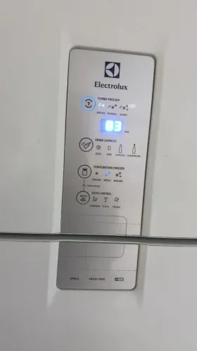 Geladeira Electrolux df52