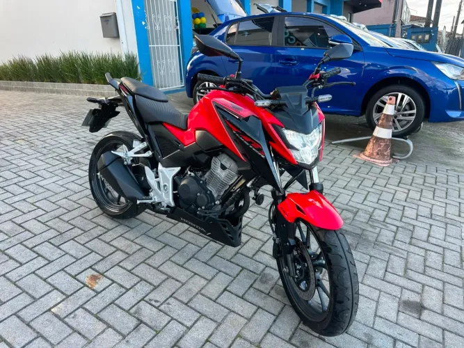 Honda CB 300F Twister Flex