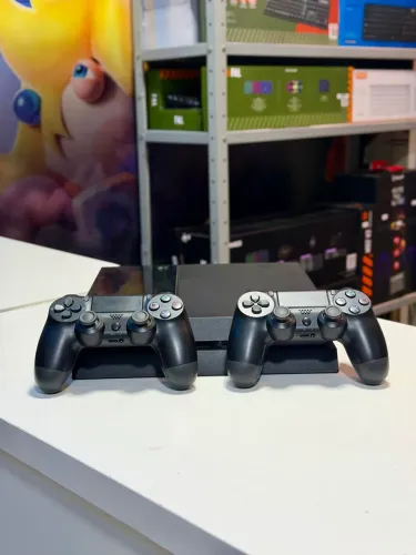 PS4 Fat 500GB, 2 Controles - Em até 18x / Loja Fisica