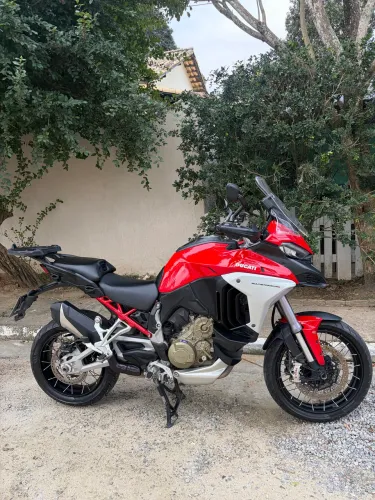 Ducati Multistrada V4S