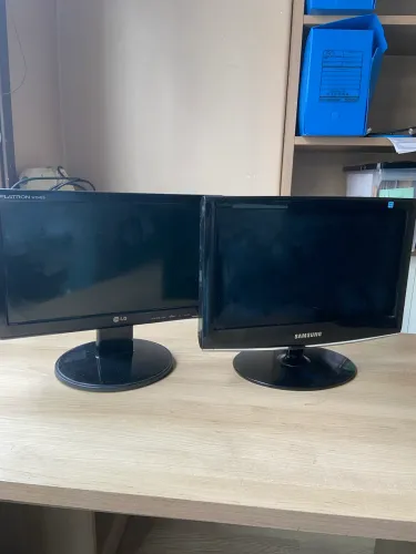 Monitores LG e Samsung