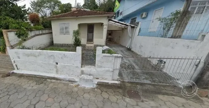 Terreno de 600m² no bairro Trindade