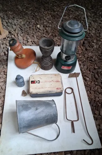 Lote de antiguidades "fundo de gaveta"