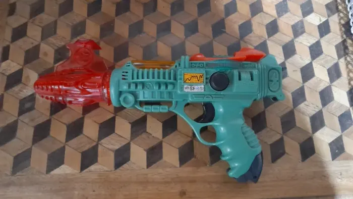 Pistola espacial/arma de raios atômica WG-202G vintage