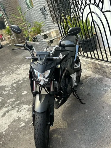Honda CB 300f Twister Flex 2025