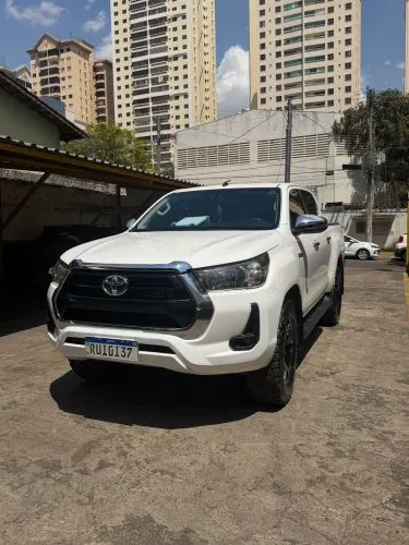 Toyota Hilux CD SRV 4X4 2.8 TDI Diesel Aut. 2022