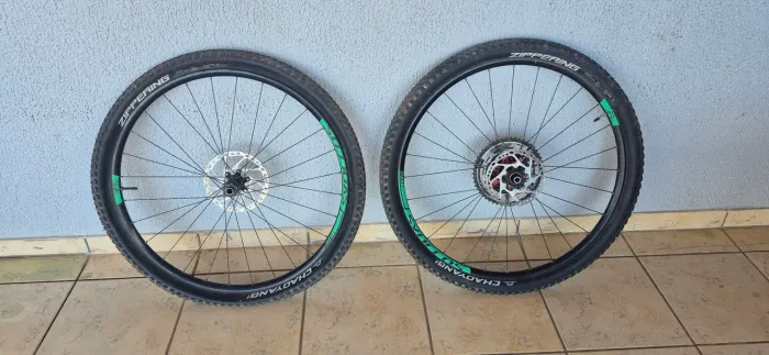 Vendo par de rodas Syncros, 29, XR 2.5 tubeless