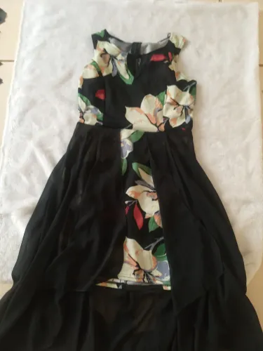 Por. 70. - Vestido de festa