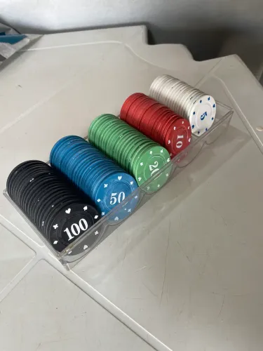Kit de Fichas de Poker Completo com Maleta Organizadora - Ótimo Estado