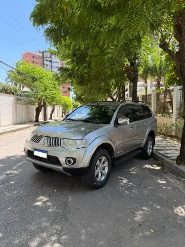 Mitsubishi Pajero Dakar/hpe 3.5 4X4 Flex 5P Aut. 2013