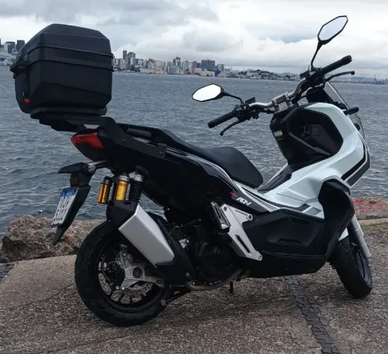 HONDA ADV 2022 muito nova!