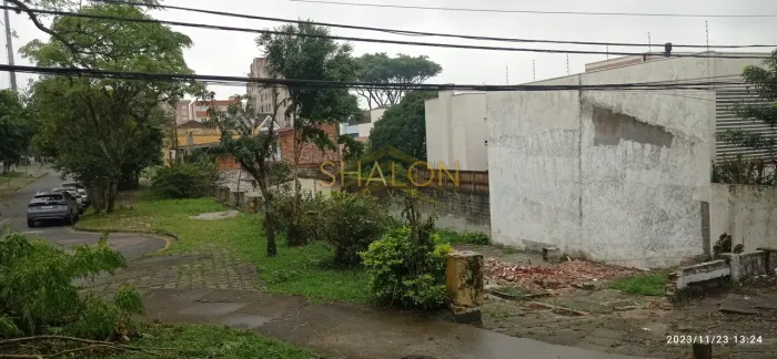 Excelente terreno em rua sem saída no Bairro Hugo Lange Curitibamedindo, 12,00x40,50 - 486