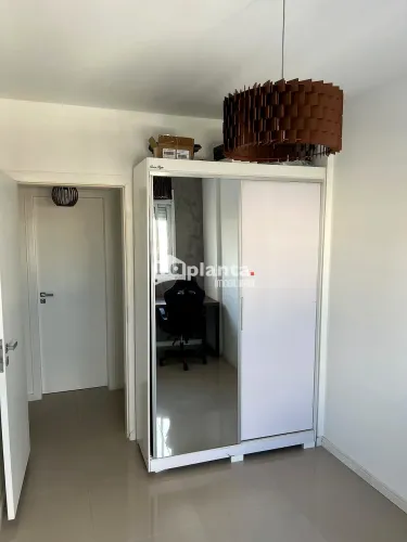 Apartamento com 02 Dormitórios em Barreiros, São José com lazer completo e segurança 24h.