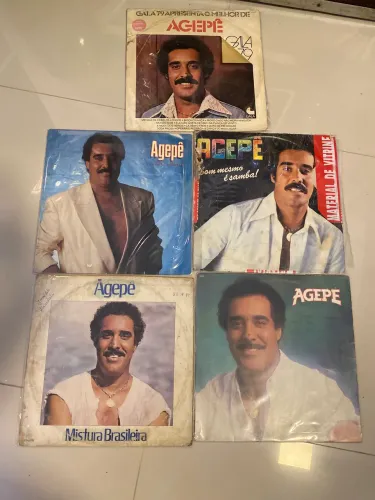 Disco de vinil coletânea Agepê