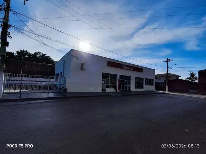 Ponto comercial/Loja/Box para aluguel possui 400 metros quadrados
