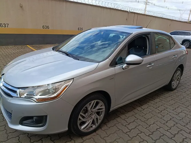 Citroen C4 Lounge Exclusive 1.6 Turbo Flex Aut. 2015