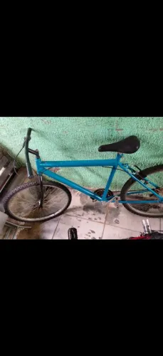 Meu filho está vendendo está bicicleta. Para vender rápido ele baixou o preço. 240 no Pix.
