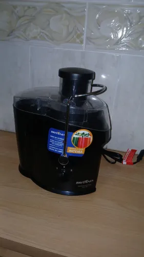 Centrifuga de alimentos elétrica Britânia.