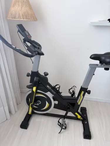 Bicicleta ergométrica WCT Fitness 13 kg