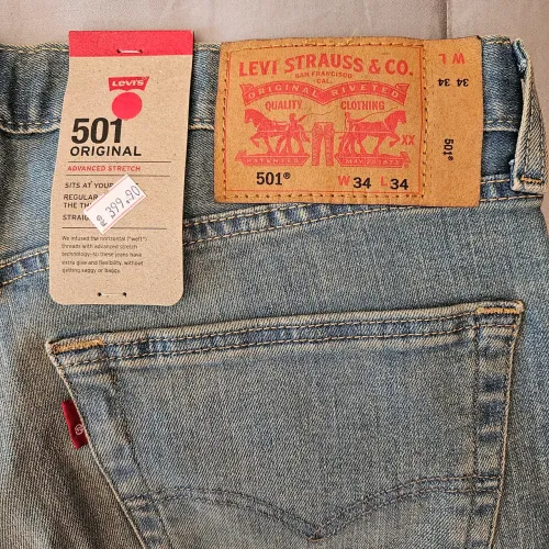 2 calças levis novas com preço e etiqueta