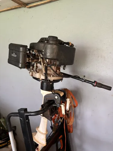 Motor popa 6.5hp
