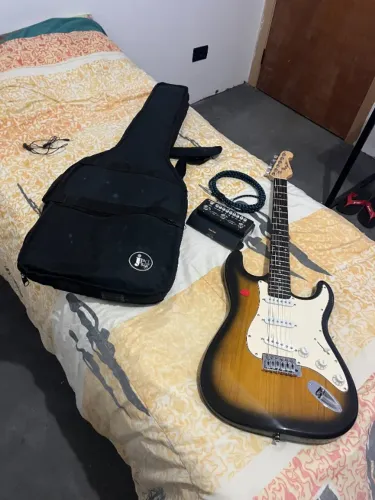 GUITARRA SHELTER USA CALIFORNIA STANDARD
