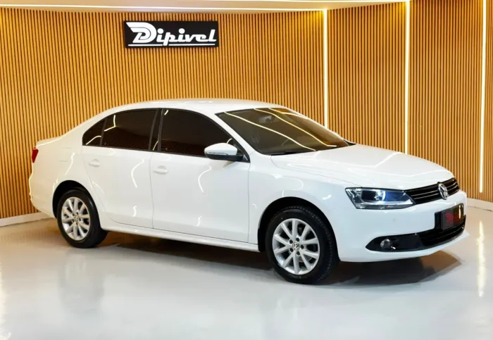 Volkswagen Jetta Comfortline 2.0 T.flex 8V 4P Tipt. 2014